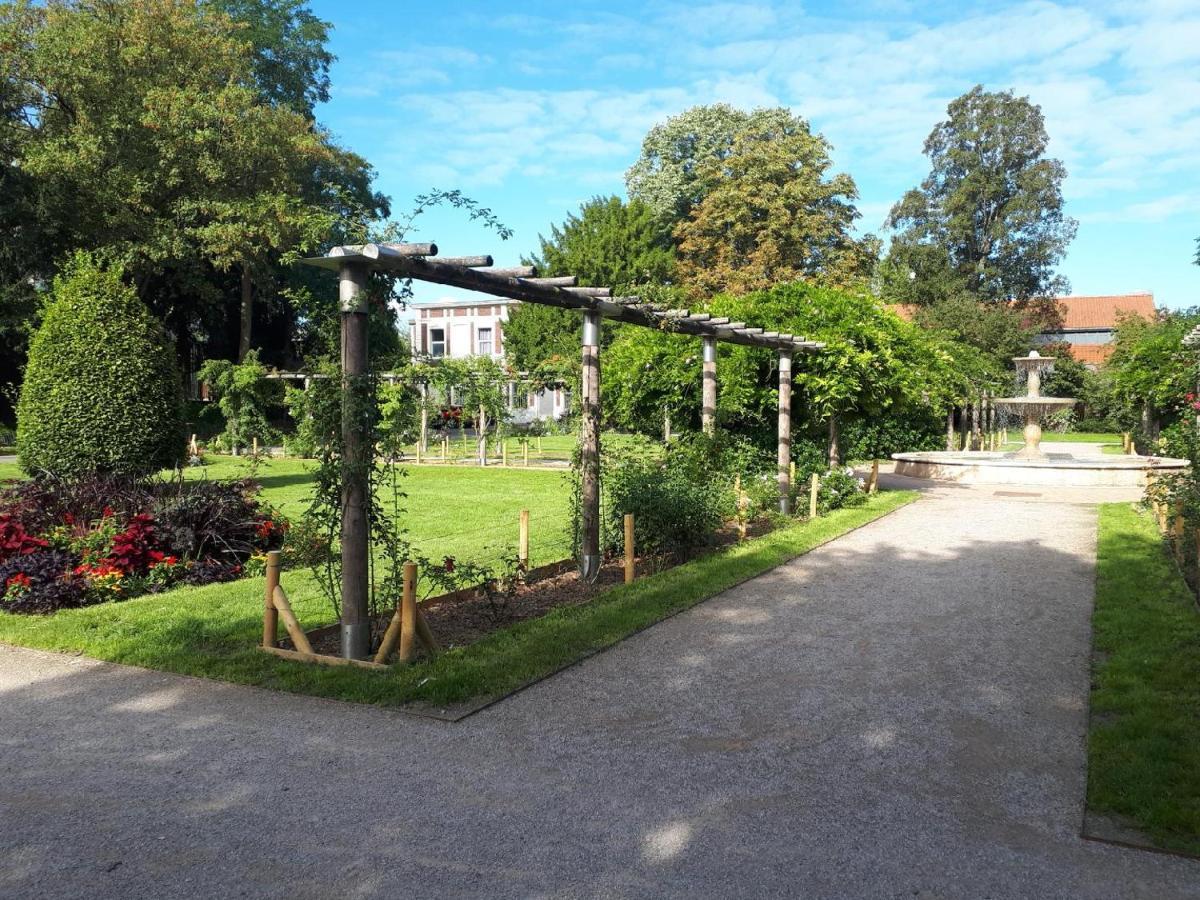 Maison Du Jardin Botanique 7 Min Centre Et Gare Tourcoing Luaran gambar